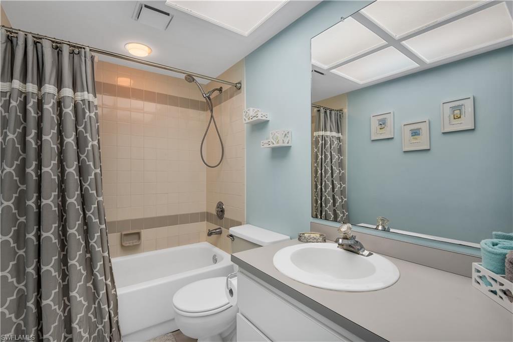 SAN CARLOS PARK - Residential