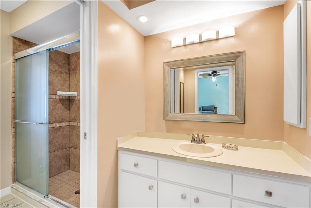 SAN CARLOS PARK - Residential