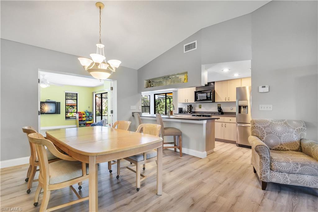 SAN CARLOS PARK - Residential