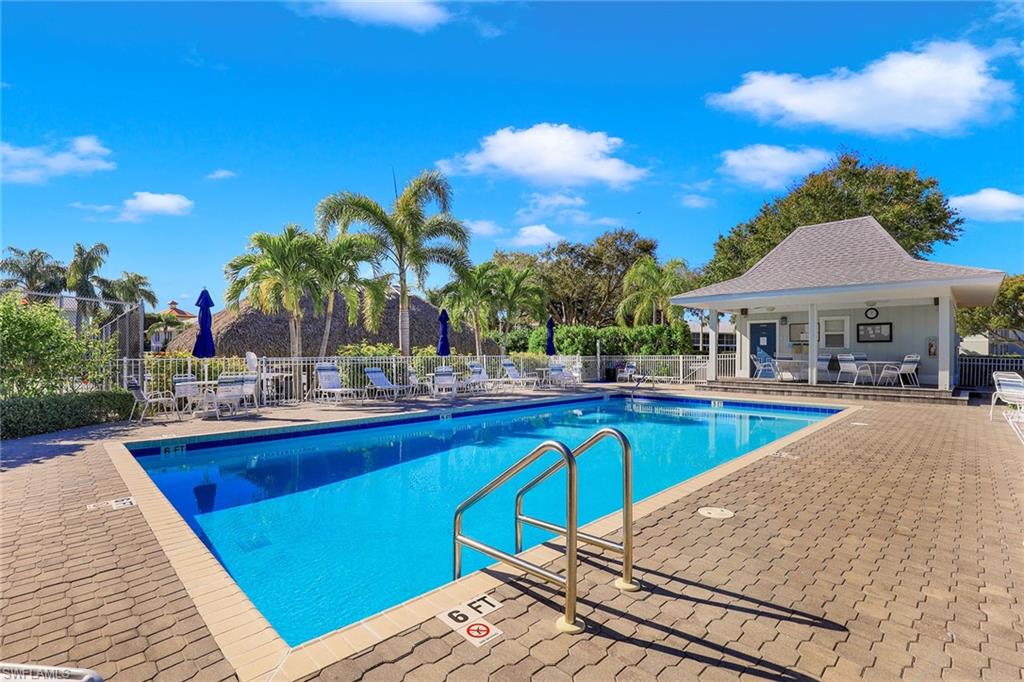 SMOKEHOUSE BAY CLUB - Residential