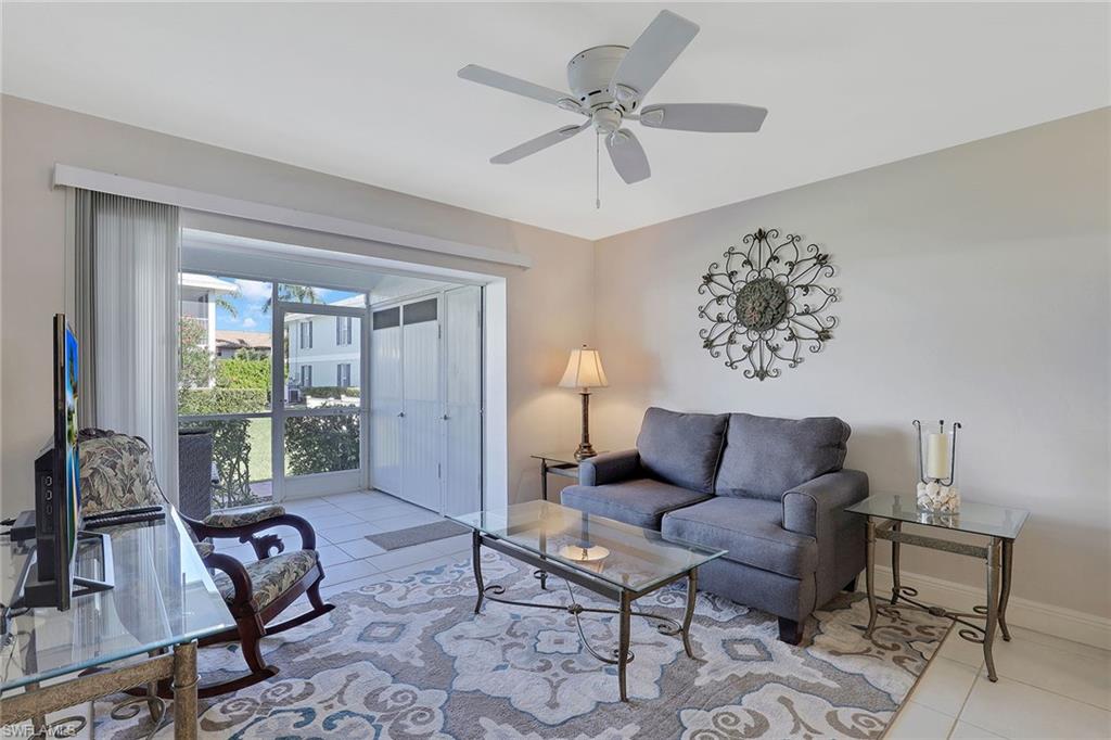 SMOKEHOUSE BAY CLUB - Residential