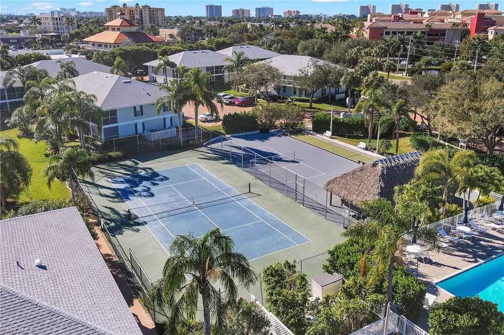 SMOKEHOUSE BAY CLUB - Residential