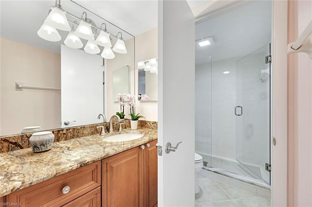 SWAN LAKE CLUB - Residential Lease