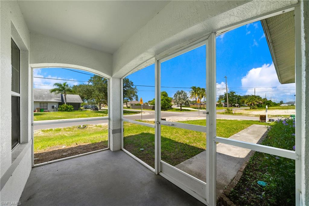 CAPE CORAL - Residential