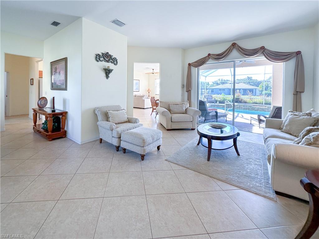 WATERWAYS OF NAPLES - Residential