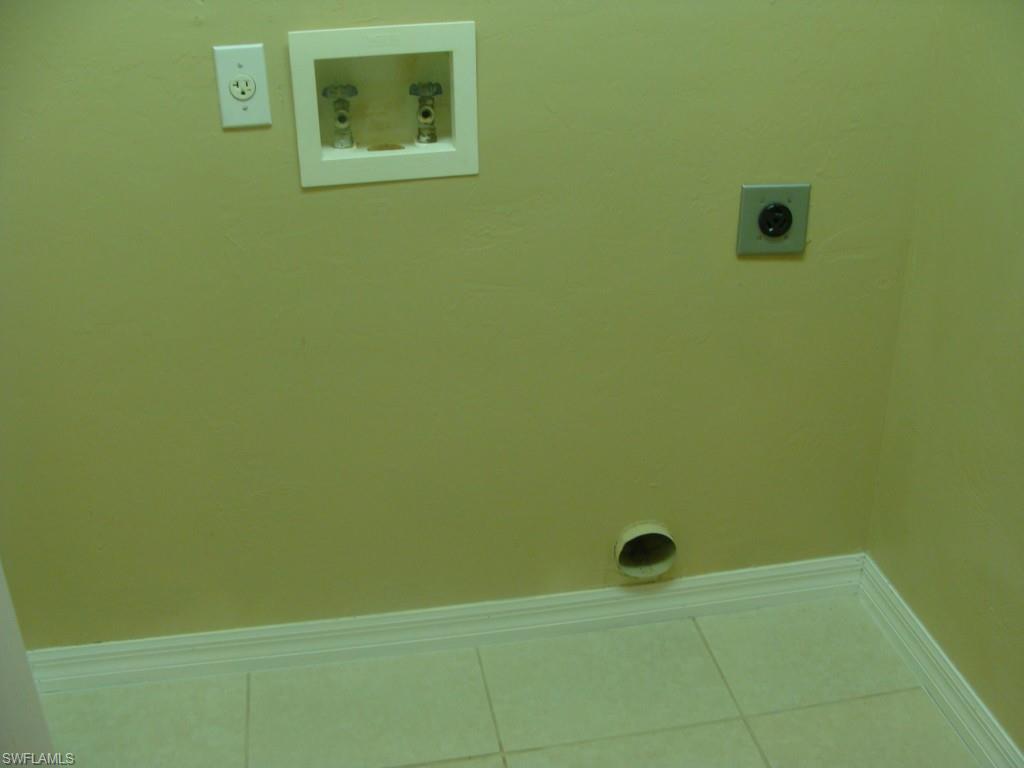 ISLANDS AT THREE OAKS - Residential