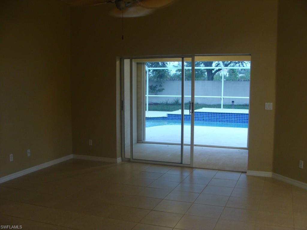 ISLANDS AT THREE OAKS - Residential