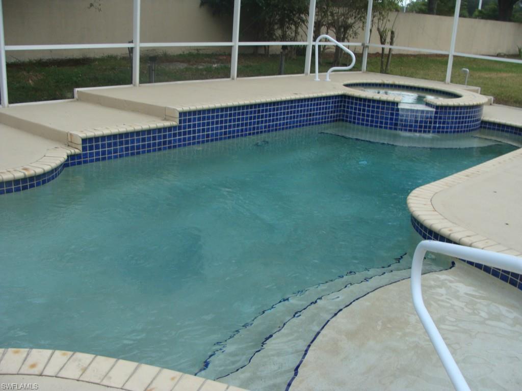 ISLANDS AT THREE OAKS - Residential