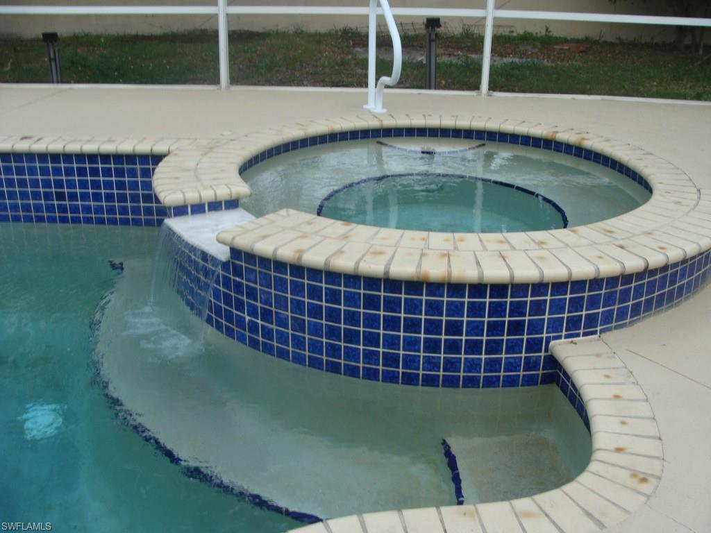 ISLANDS AT THREE OAKS - Residential