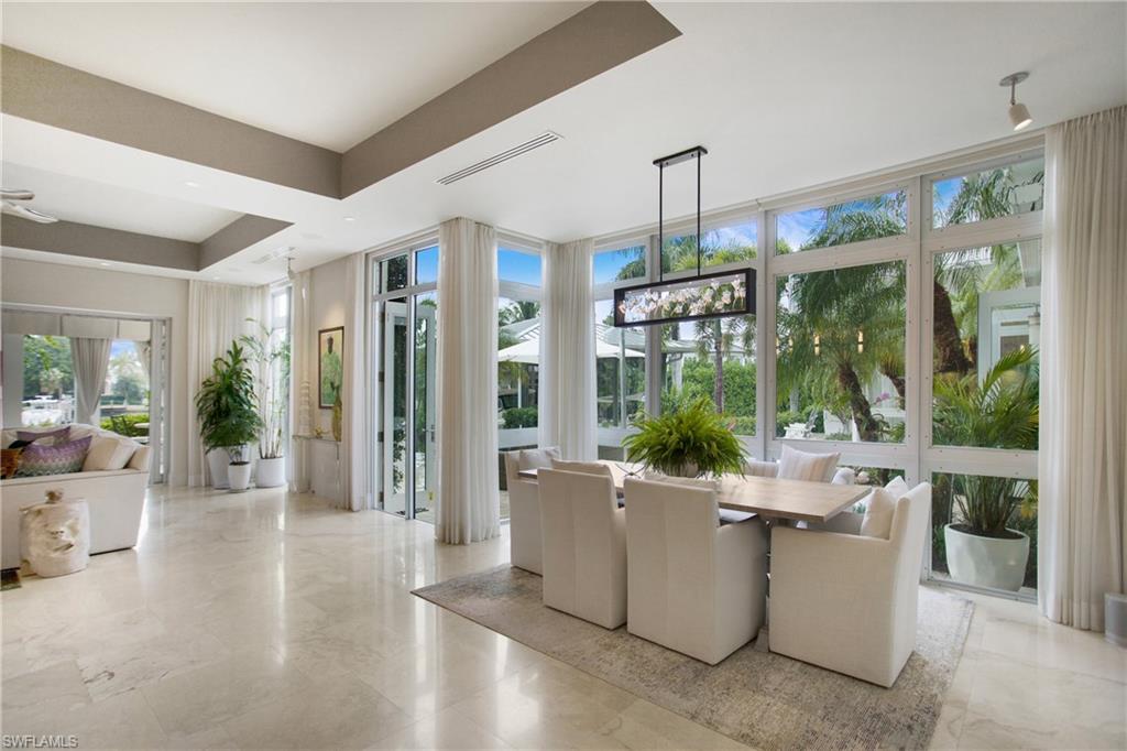 ROYAL HARBOR - Residential