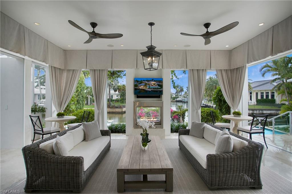 ROYAL HARBOR - Residential