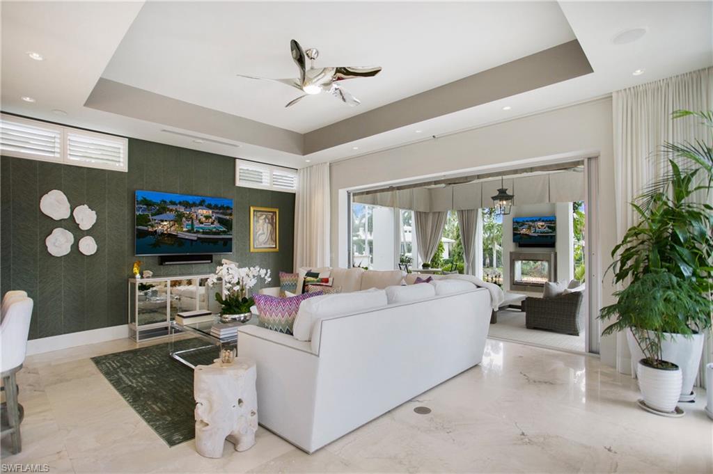 ROYAL HARBOR - Residential