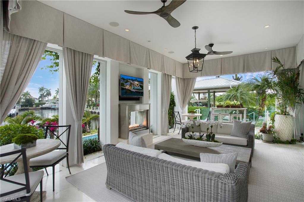 ROYAL HARBOR - Residential