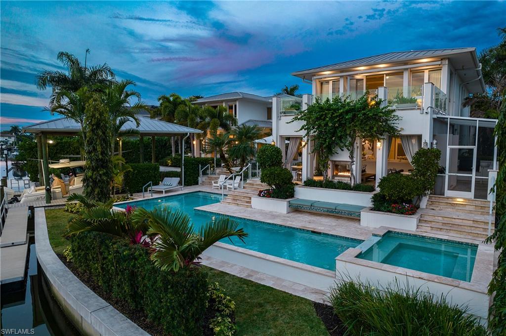 ROYAL HARBOR - Residential