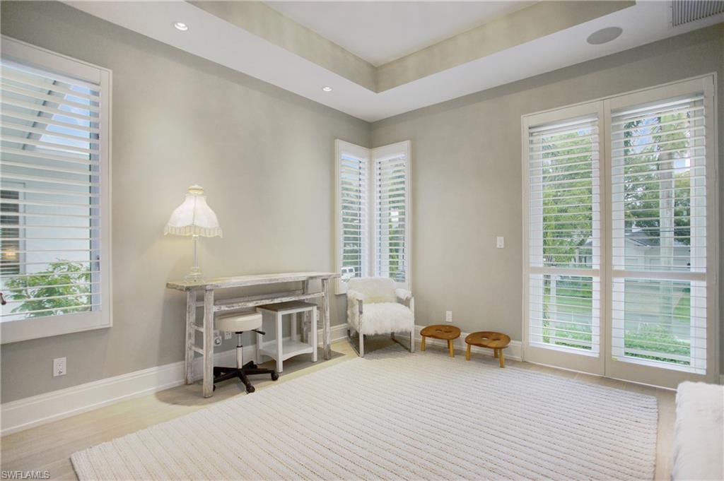 ROYAL HARBOR - Residential