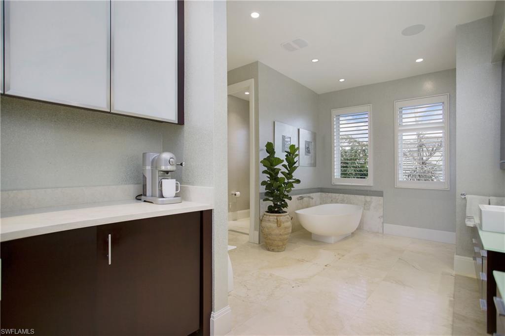 ROYAL HARBOR - Residential