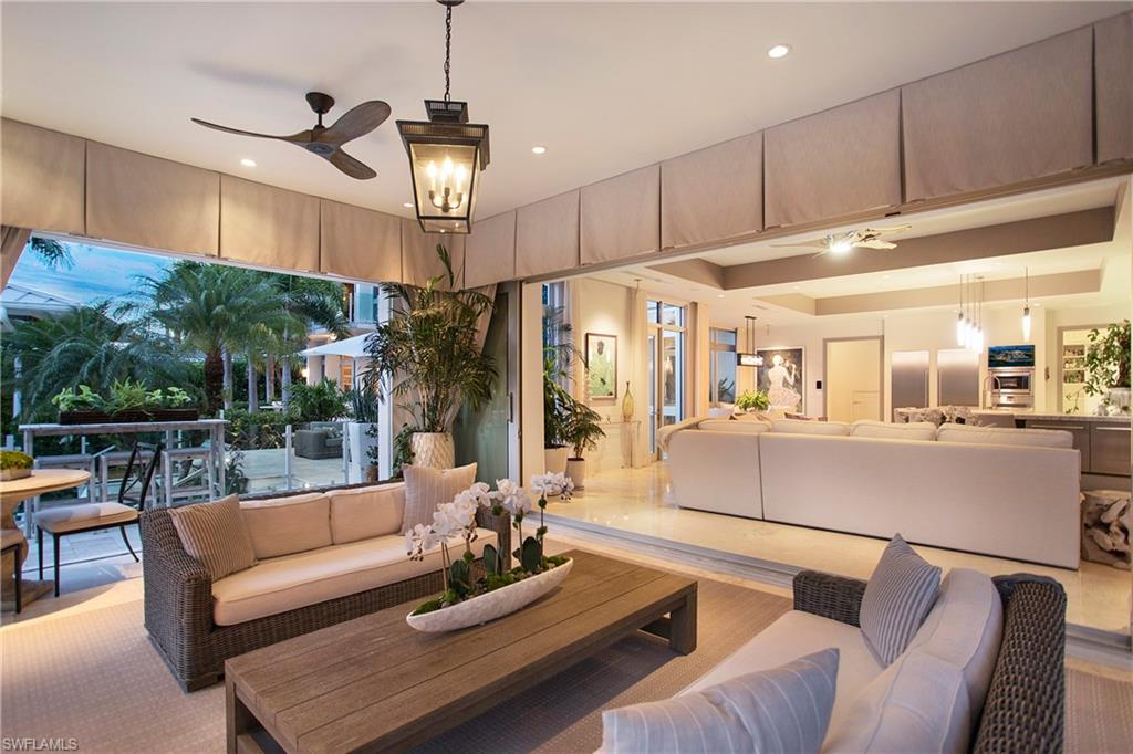 ROYAL HARBOR - Residential