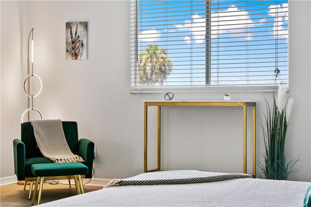 VALENCIA COUNTRY CLUB - Residential Lease