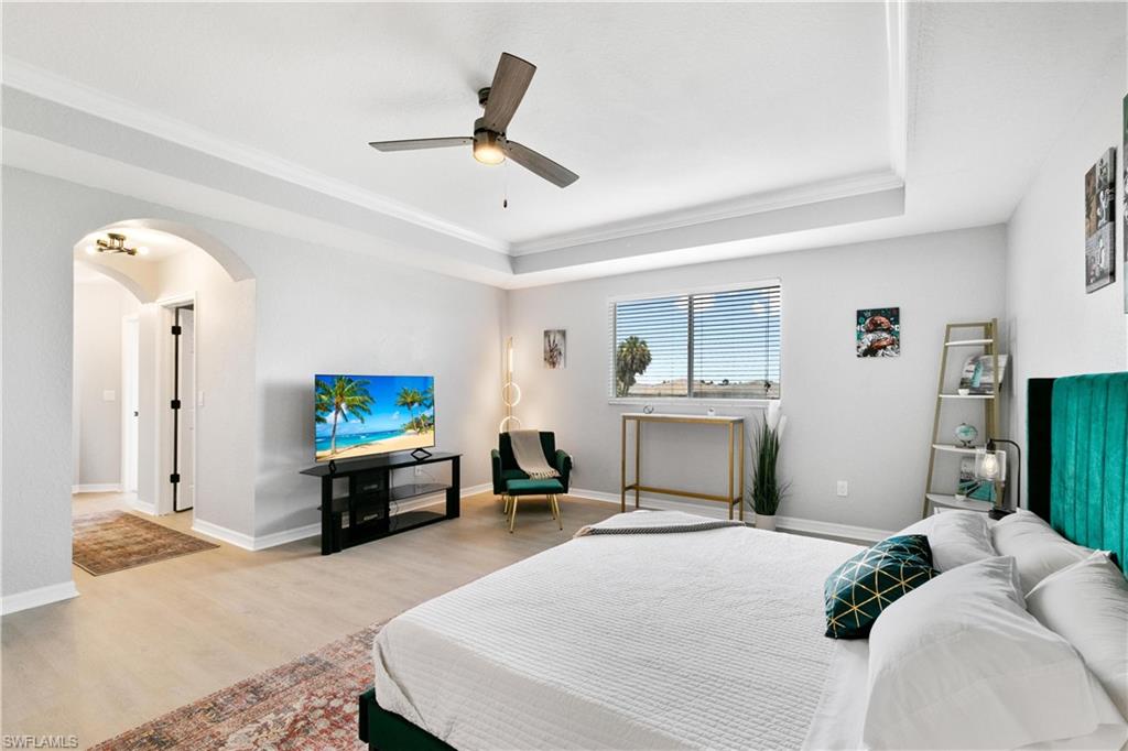 VALENCIA COUNTRY CLUB - Residential Lease