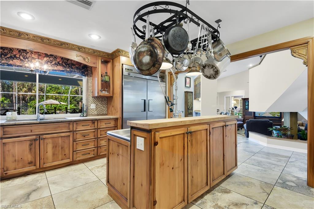 OAKES ESTATES - Residential