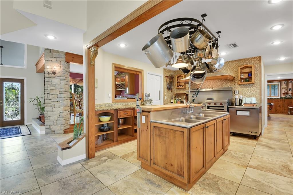 OAKES ESTATES - Residential