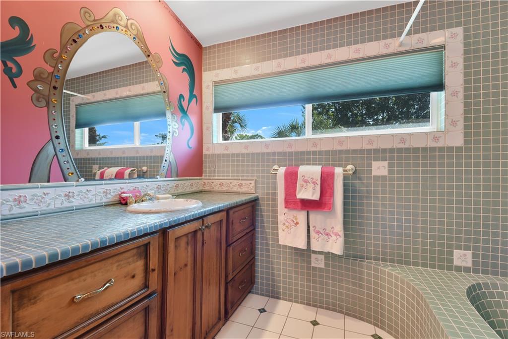 OAKES ESTATES - Residential