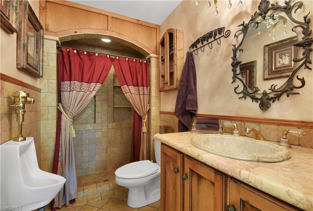 OAKES ESTATES - Residential