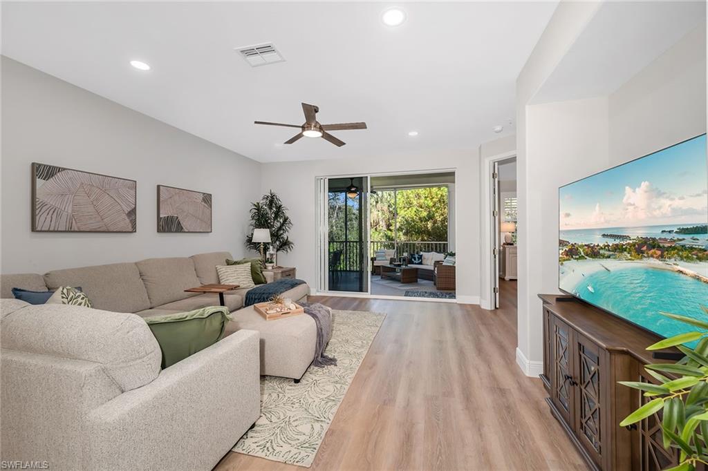 4843 Hampshire CT 2-103