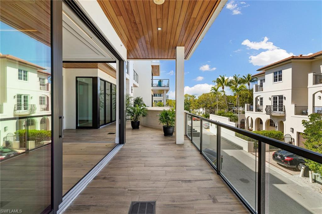 505 ON FIFTH - Residential