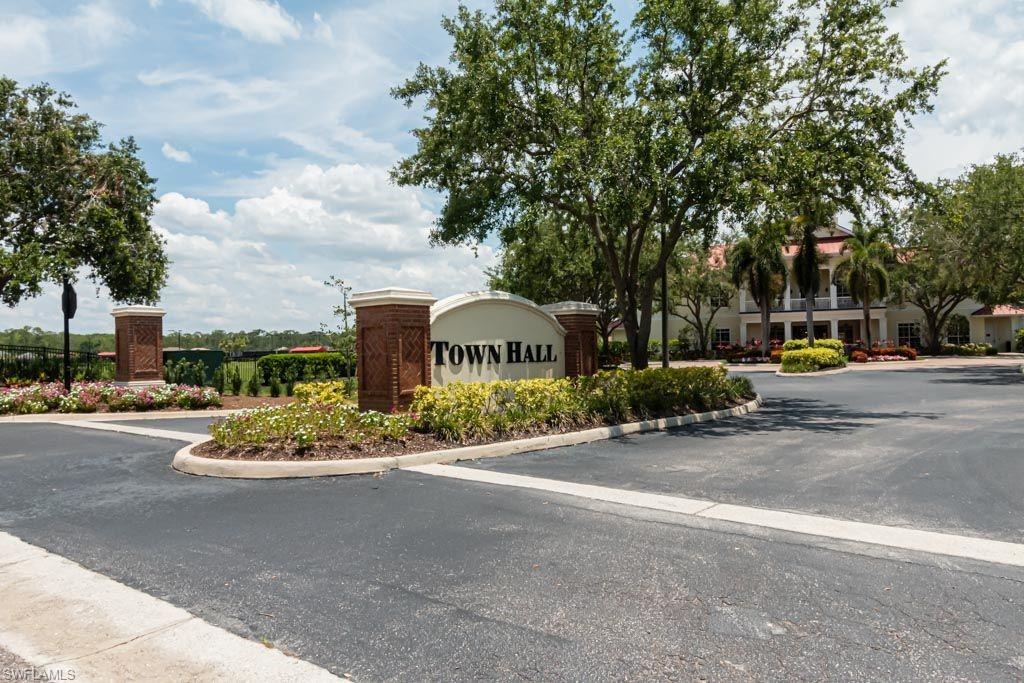 HAMPTON LAKES - Residential