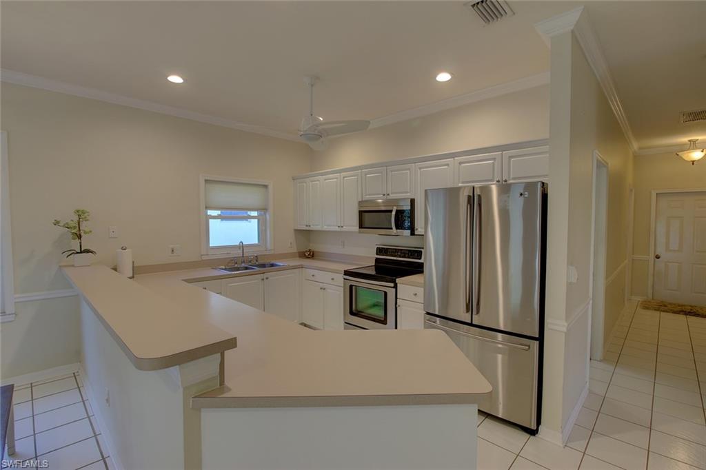 NAPLES PARK - Residential