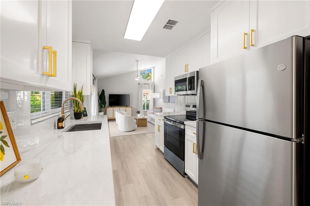 WESTLAKE - Residential