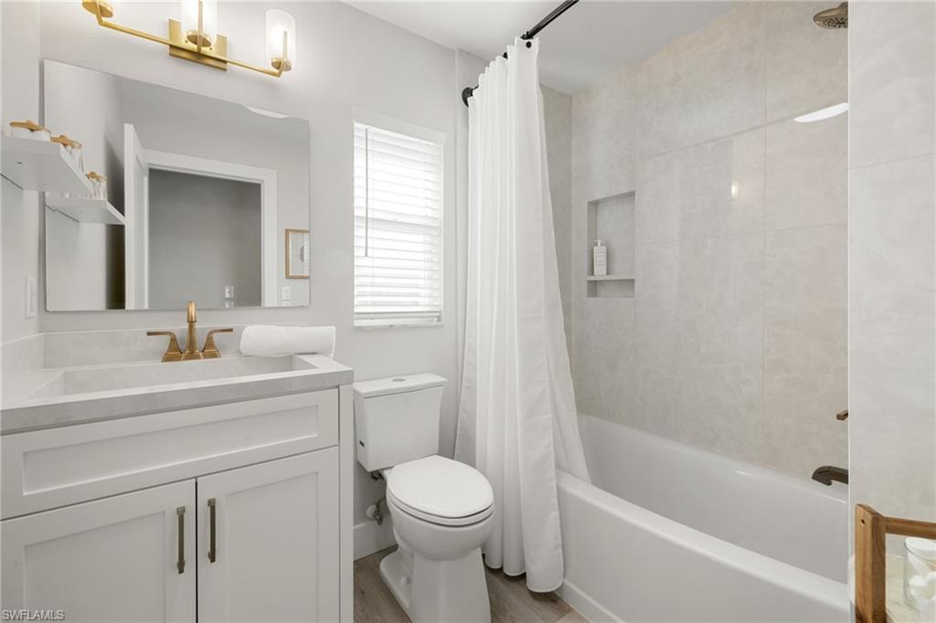 WESTLAKE - Residential