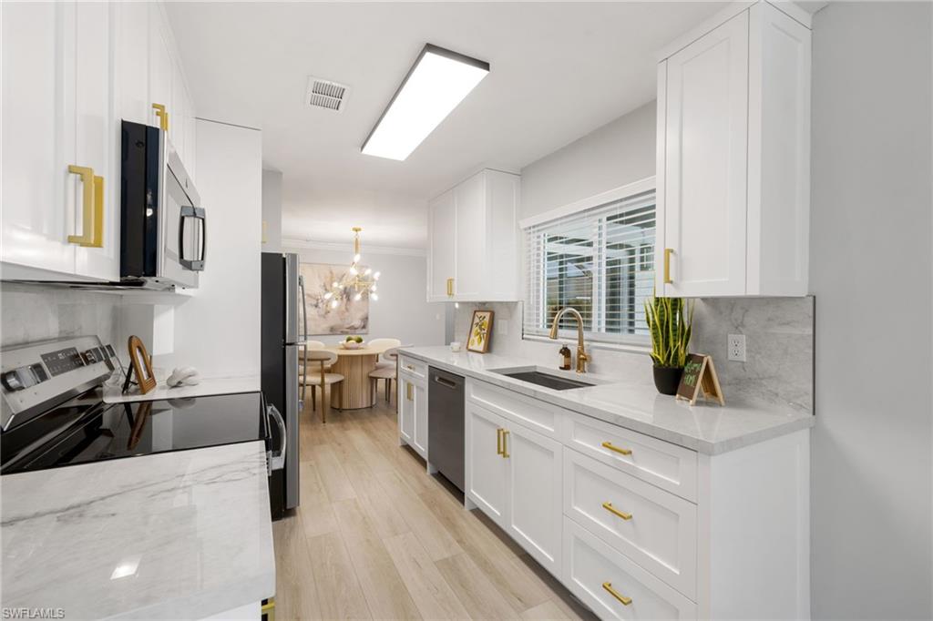 WESTLAKE - Residential