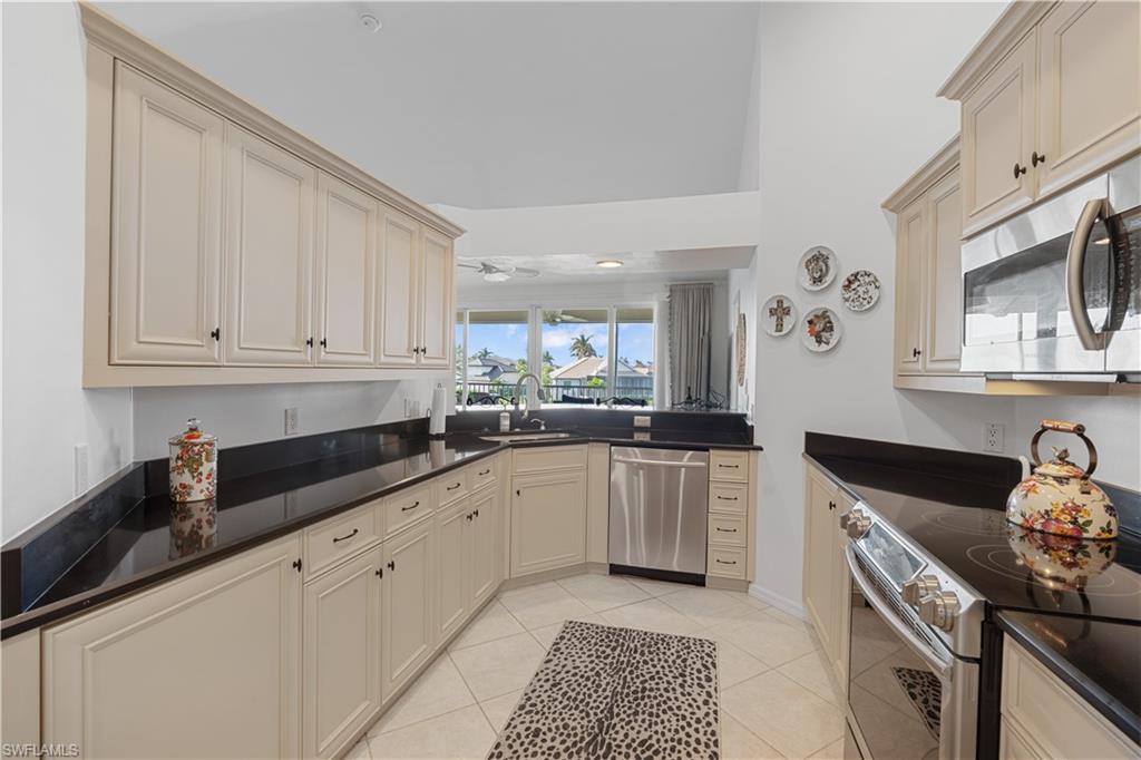 WATERWAY POINTE - Residential