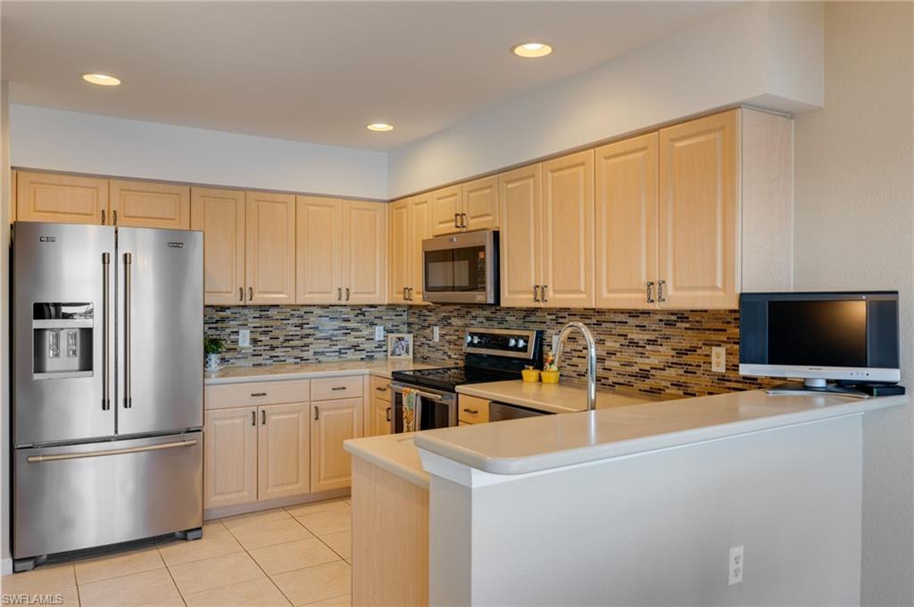 OXFORD POINTE - Residential