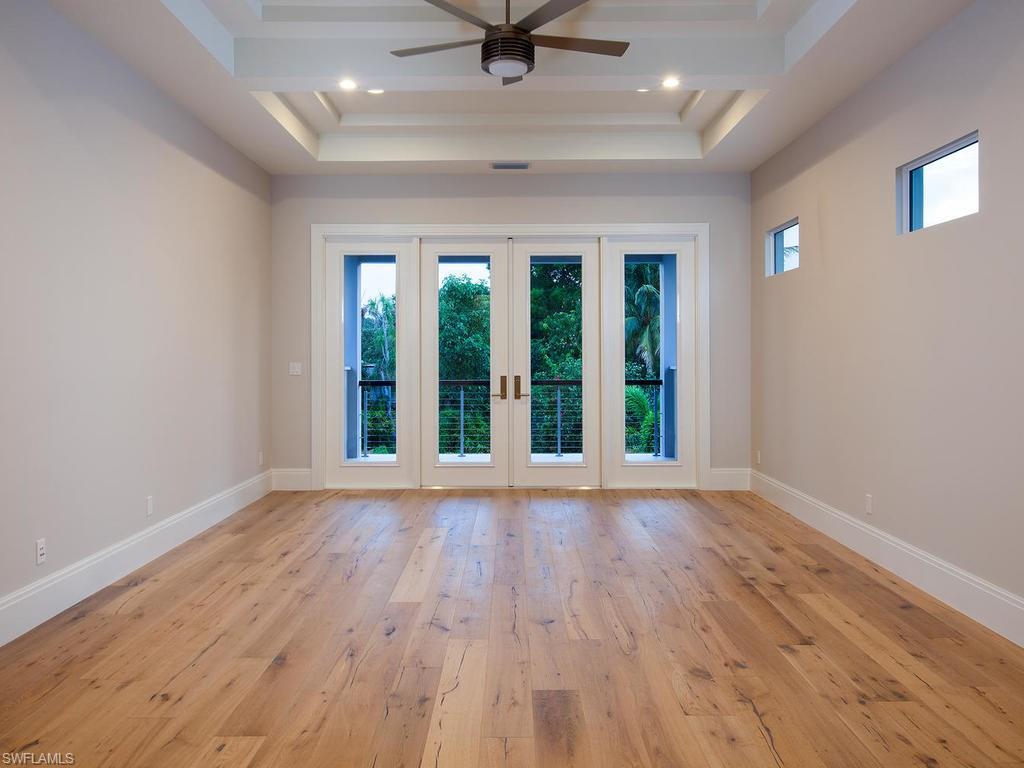 MOORINGS - Residential