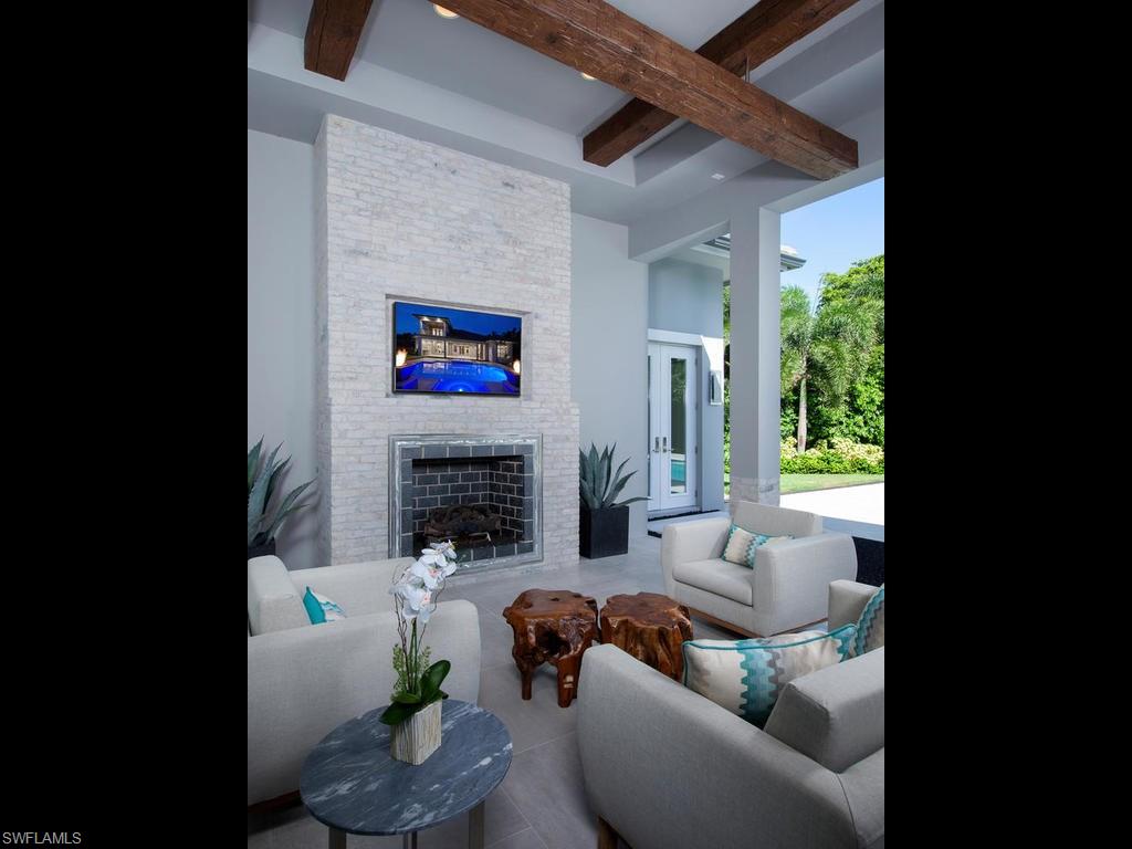 MOORINGS - Residential