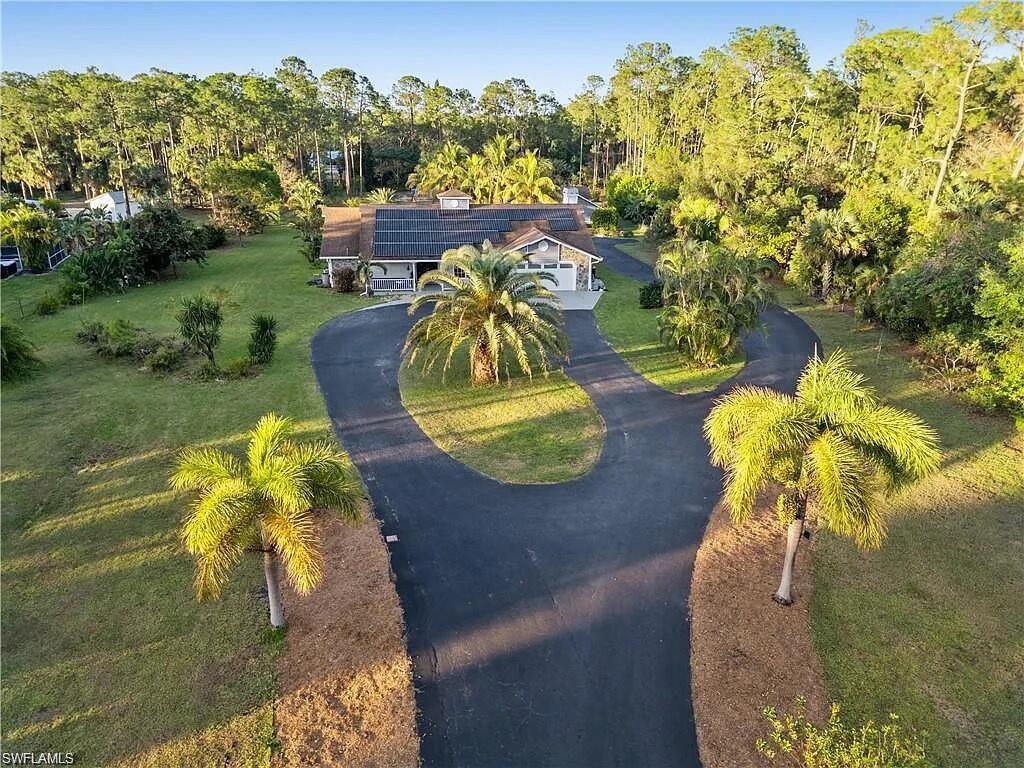 GOLDEN GATE ESTATES - Residential