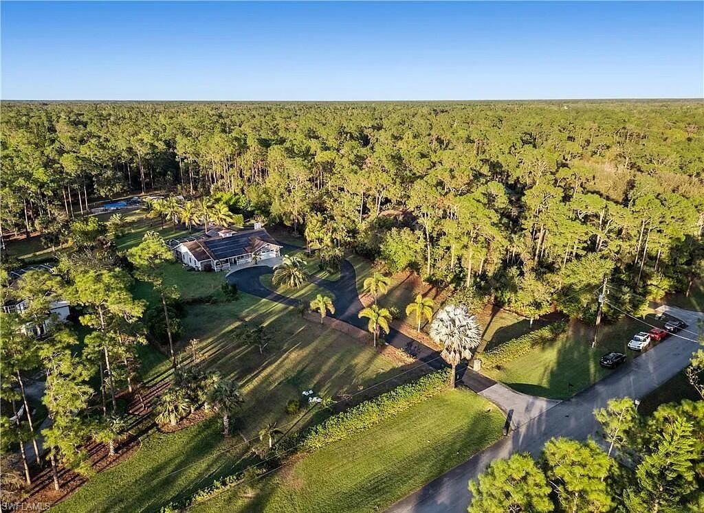 GOLDEN GATE ESTATES - Residential