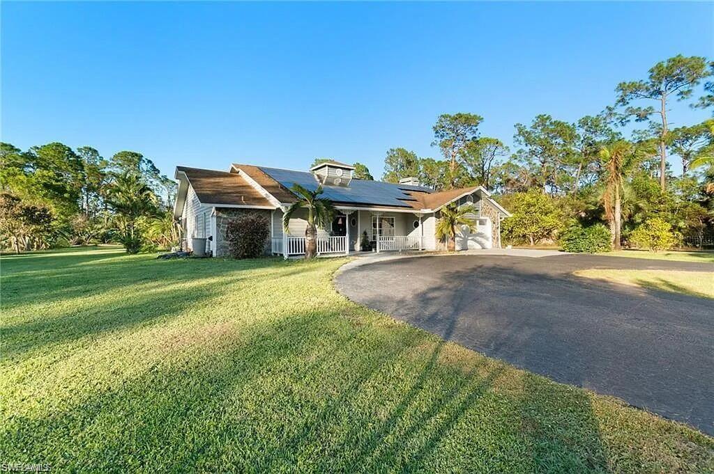 GOLDEN GATE ESTATES - Residential
