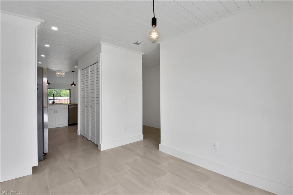 ABBINGTON VILLAGE - Residential