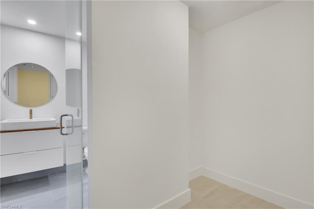 ABBINGTON VILLAGE - Residential