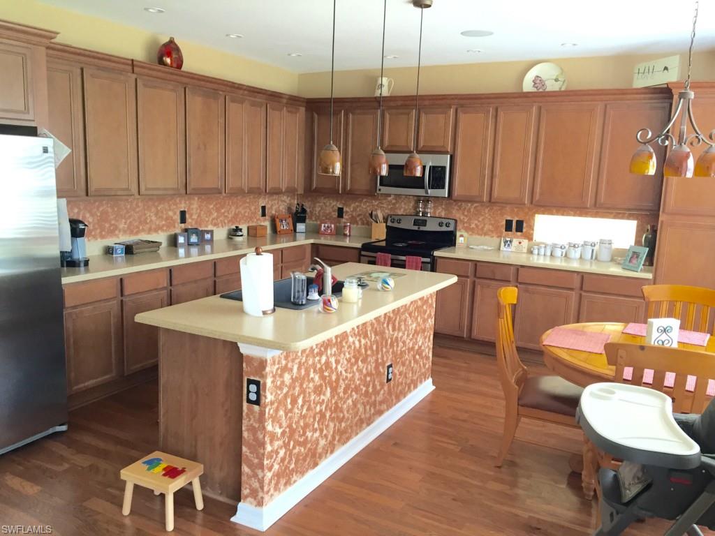 CATALINA ISLES - Residential