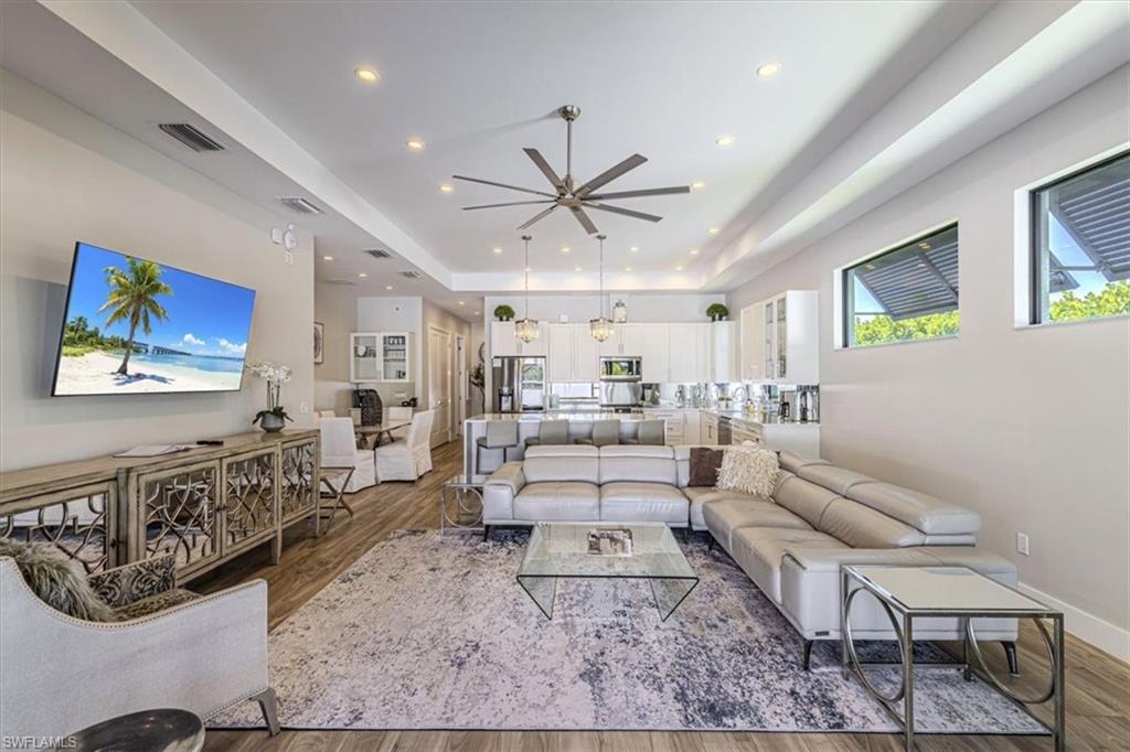 NAPLES PARK - Residential