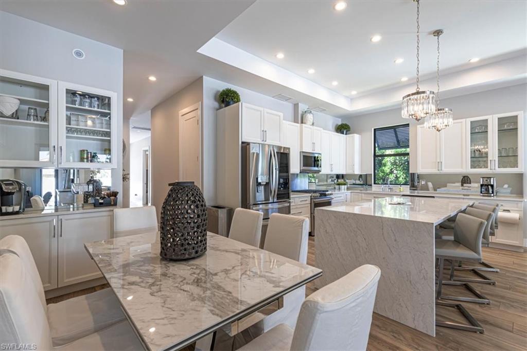 NAPLES PARK - Residential