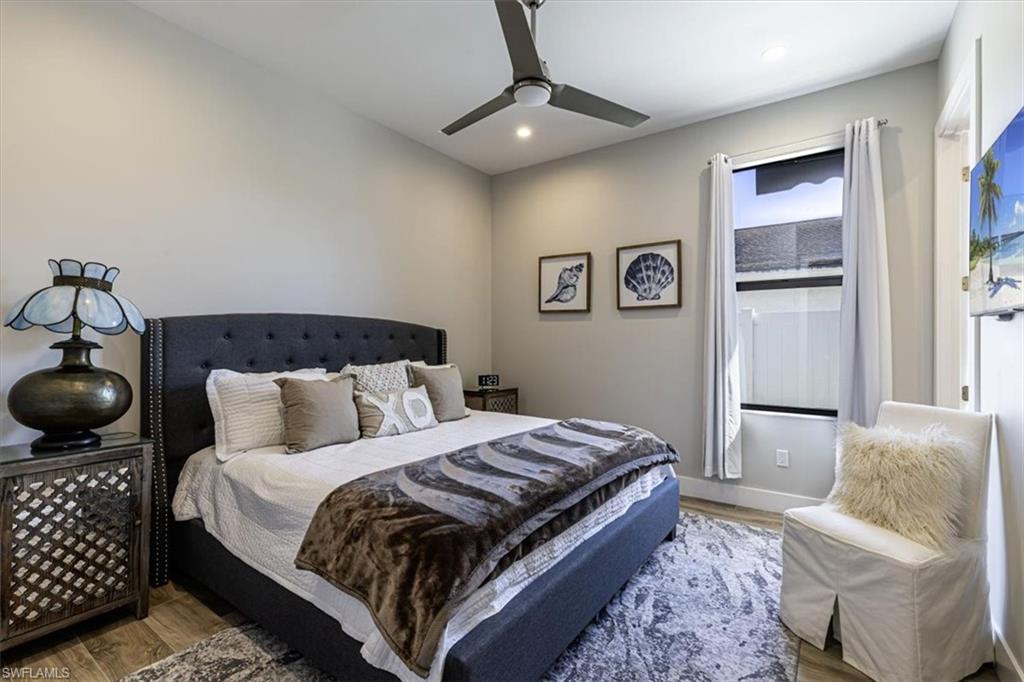 NAPLES PARK - Residential