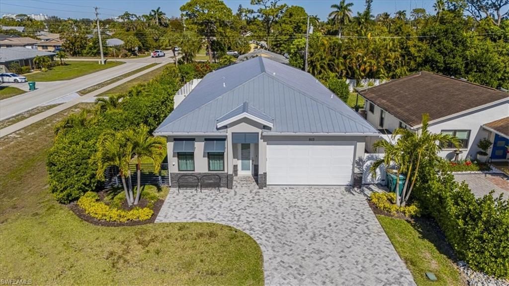 Photo of 803 92nd AVE N, NAPLES, FL 34108 (MLS # 226005026)