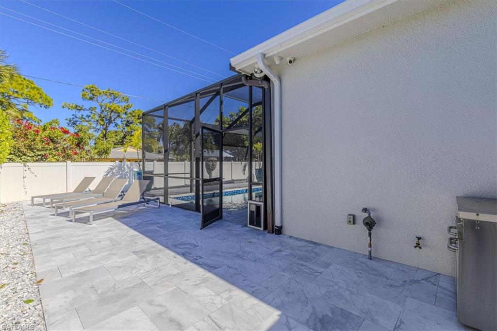 NAPLES PARK - Residential