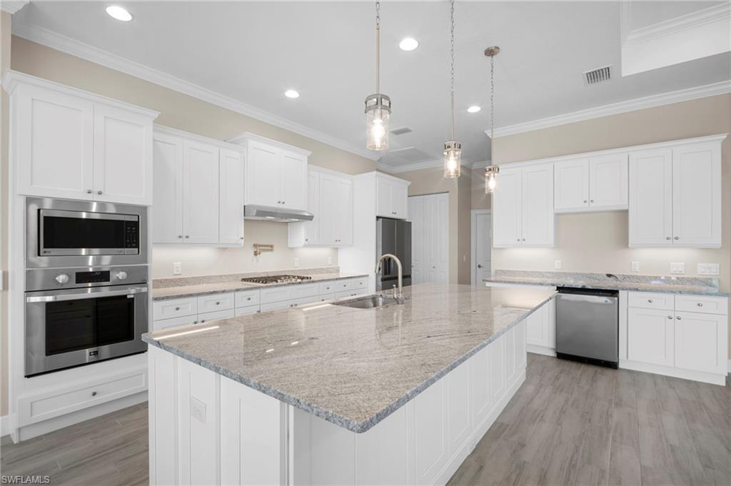 SOUTH GULF COVE - Residential